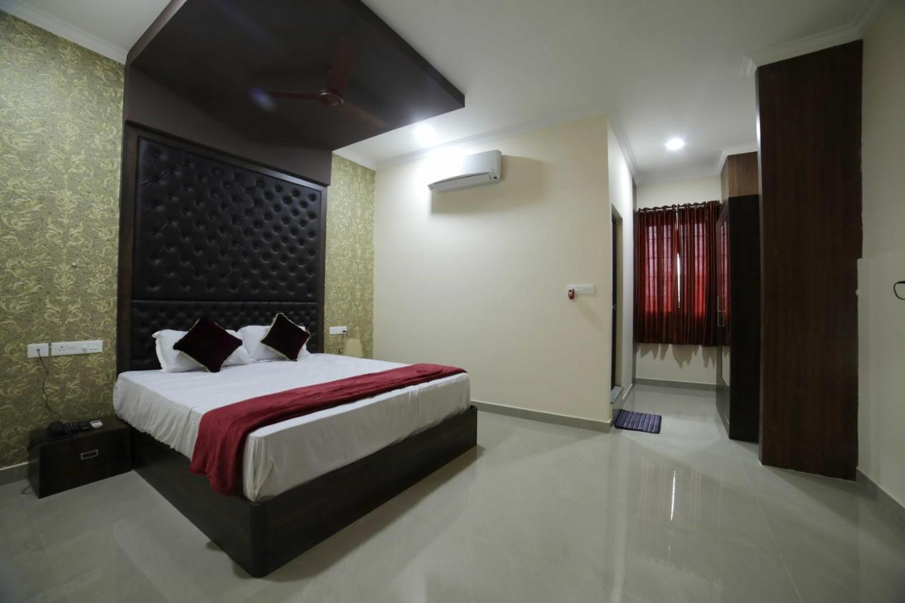 Shivalaya Residency Aparthotel Thrissur Ngoại thất bức ảnh